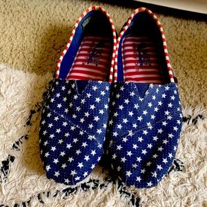 BOBS Skechers Women's Plush Lil Americana Flat